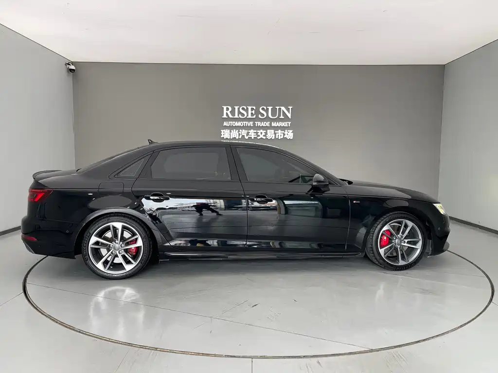 Audi A4L — миниатюра 8