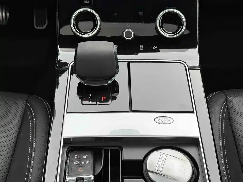 Land Rover Velar — миниатюра 11