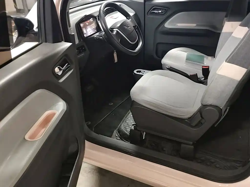 Wuling MINIEV — миниатюра 12