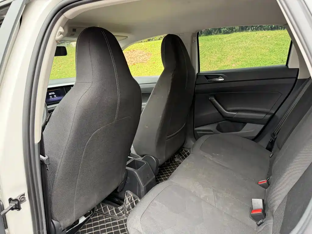 Volkswagen Polo — миниатюра 11