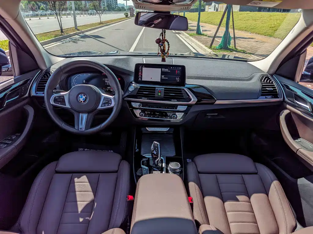 BMW X3 — миниатюра 11