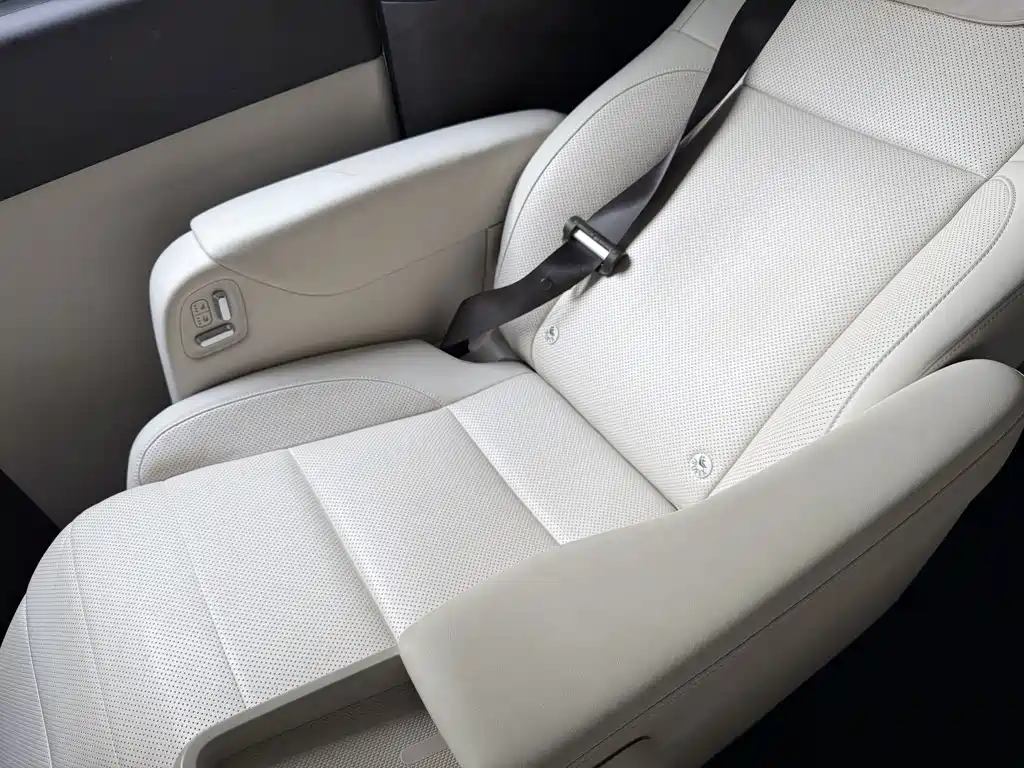 Li Auto Li MEGA — миниатюра 14