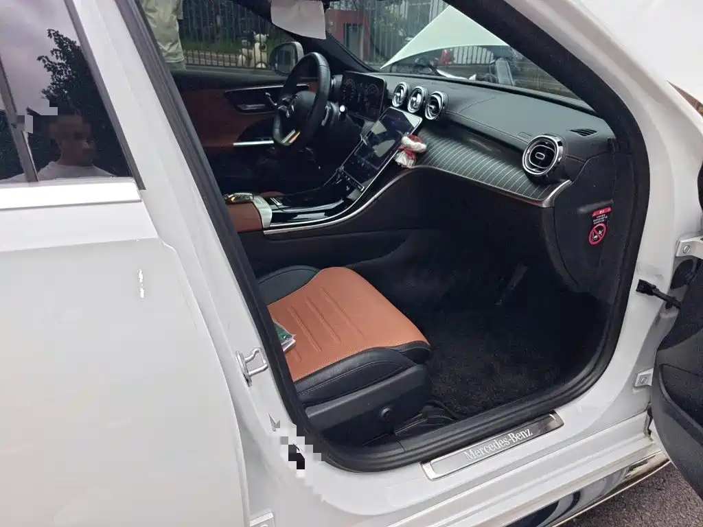 Mercedes-Benz C-Class — миниатюра 18