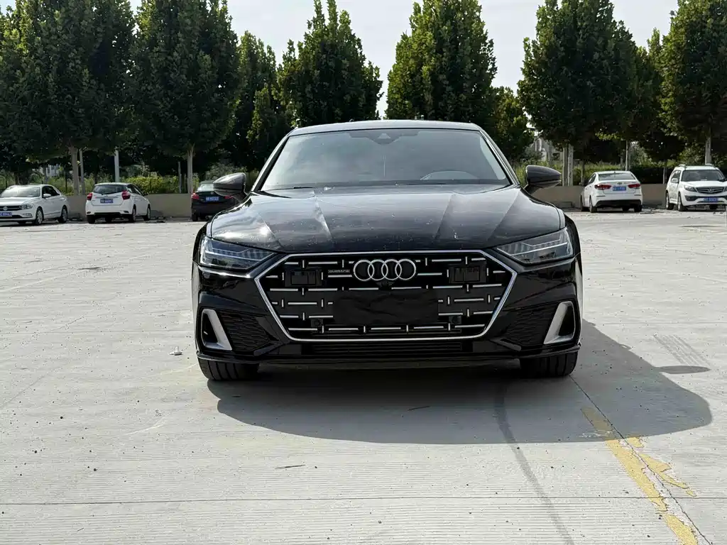 Audi A7L 2025 45 TFSI quattro