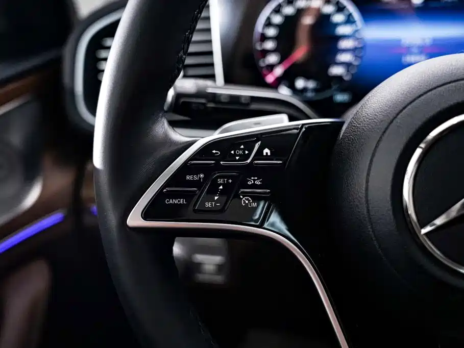 Mercedes-Benz GLE (Import) — миниатюра 26