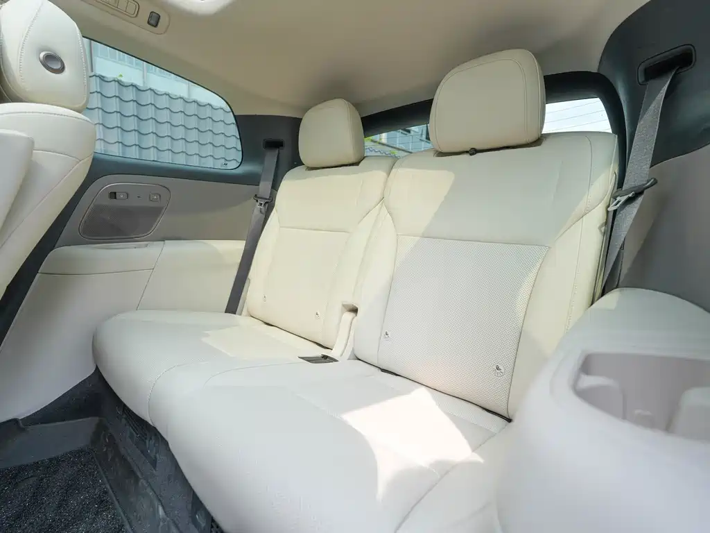Li Auto Li i8 — миниатюра 17