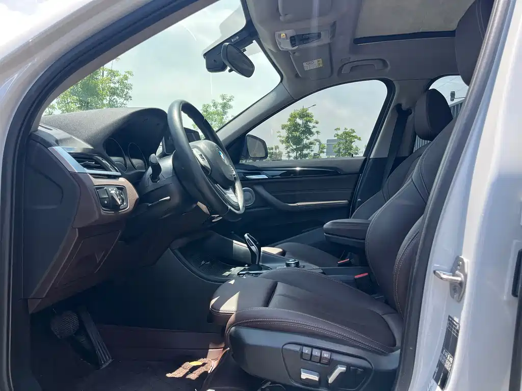 BMW X1 — миниатюра 14