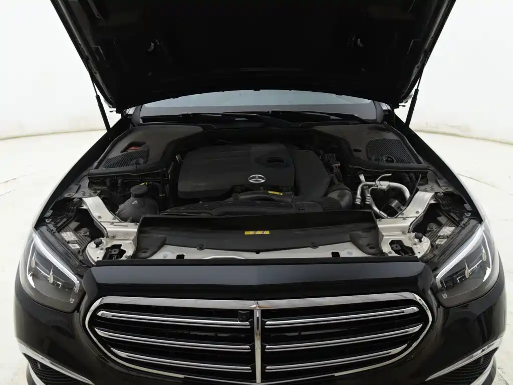 Mercedes-Benz E-Class E 2023 E 300 L Fashion