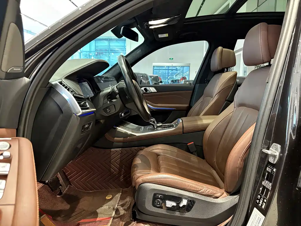 BMW X7 — миниатюра 6