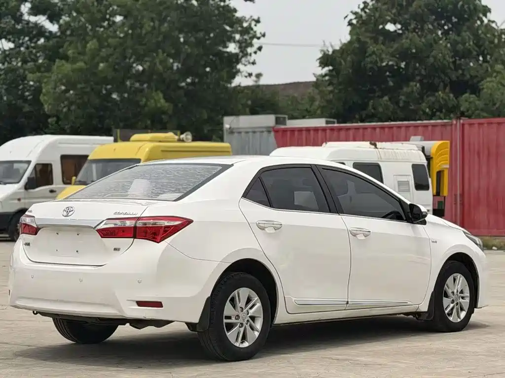Toyota Corolla — миниатюра 9