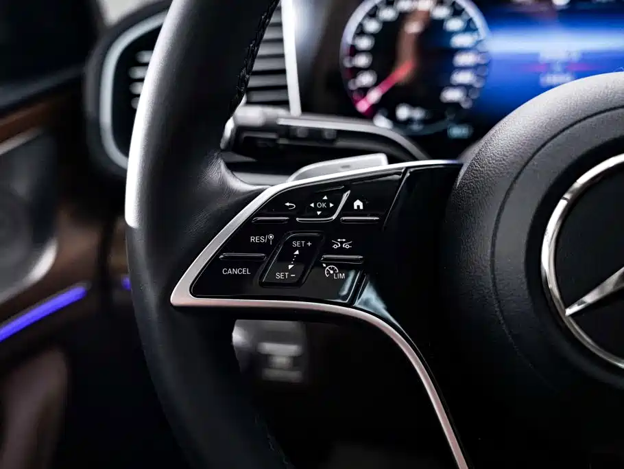 Mercedes-Benz GLE (Import) — миниатюра 26