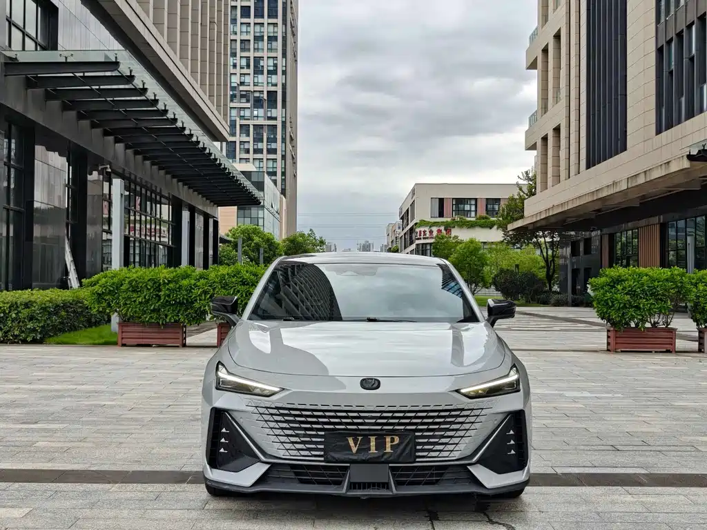 Changan UNI-V — миниатюра 3
