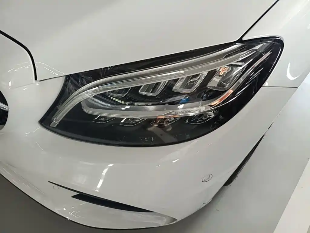 Mercedes-Benz C-Class — миниатюра 24