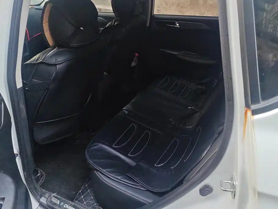 Changan CS35 — миниатюра 11
