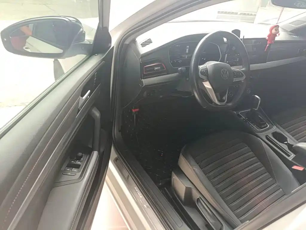 Volkswagen Lavida — миниатюра 16