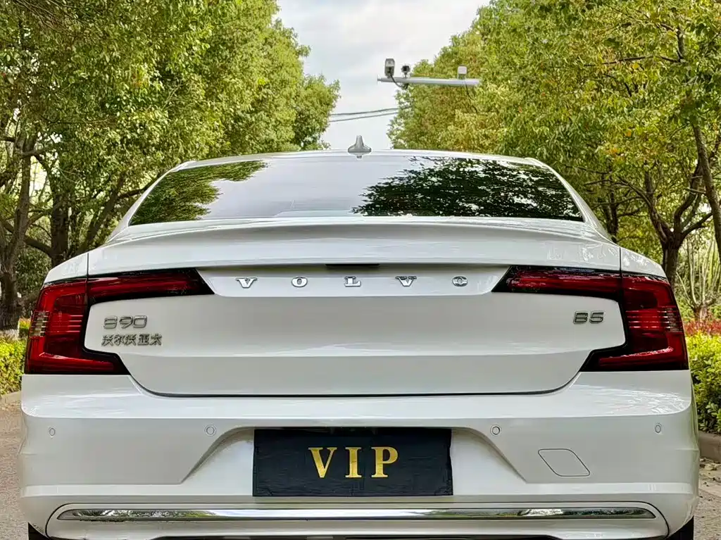 Volvo S90 2022 B5 Luxury