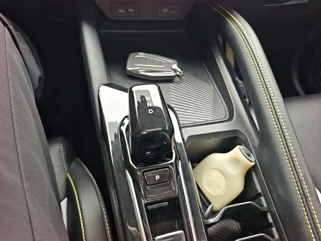 Geely Binyue — миниатюра 14