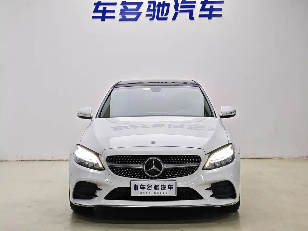 Mercedes-Benz C-Class — миниатюра 2