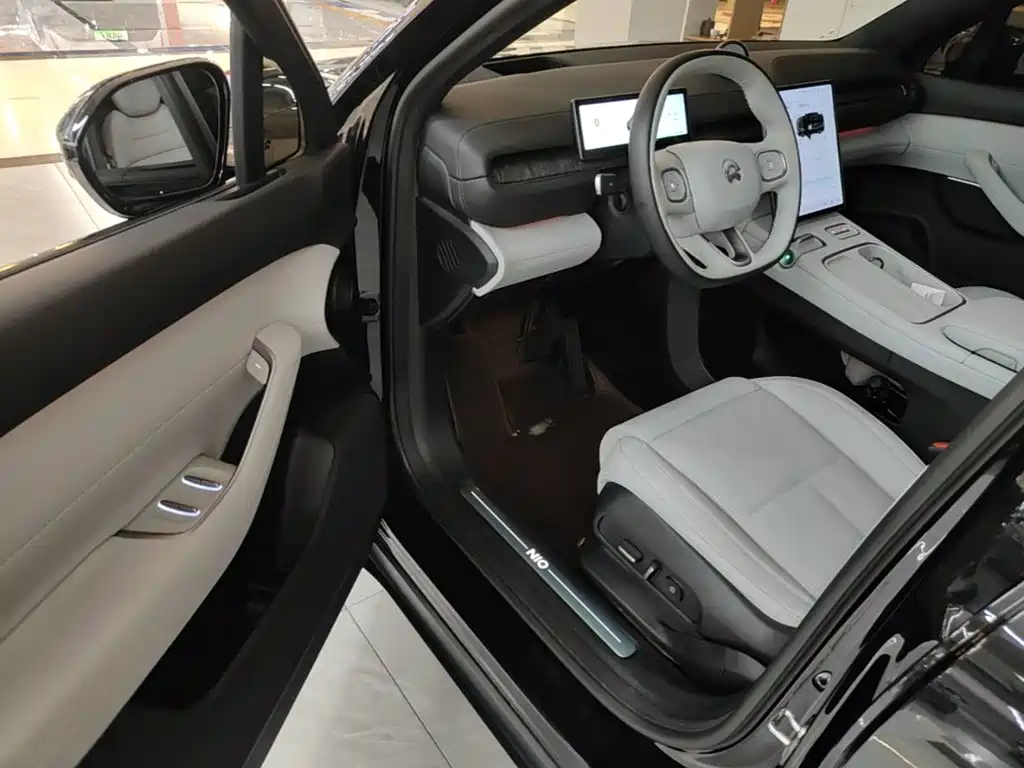 NIO ES6 — миниатюра 16