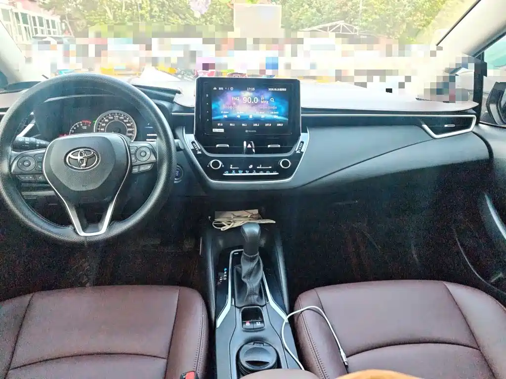 Toyota Corolla — миниатюра 6