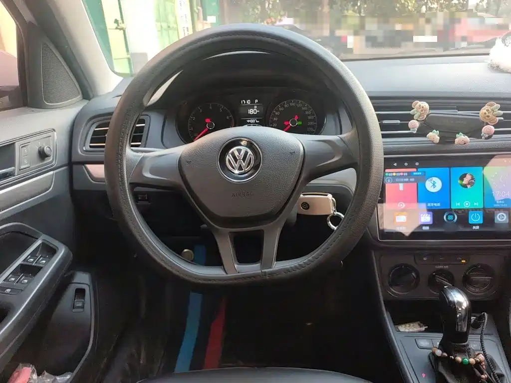 Volkswagen Lavida — миниатюра 3
