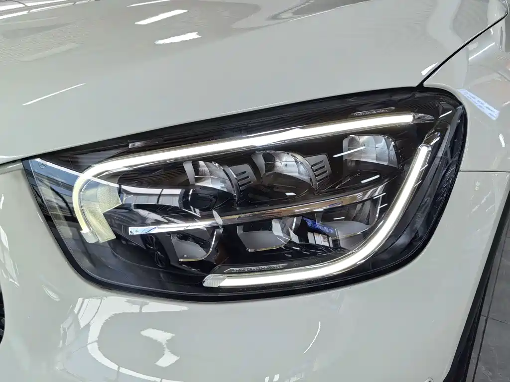 Mercedes-Benz GLC — миниатюра 14