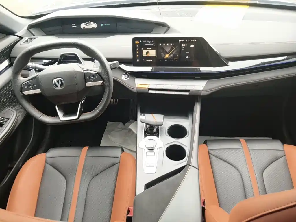 Changan UNI-V — миниатюра 7
