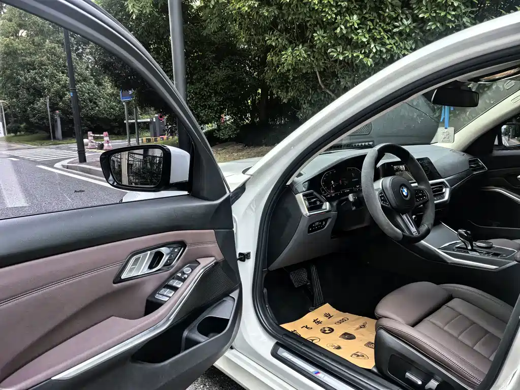 BMW 3 Series — миниатюра 11