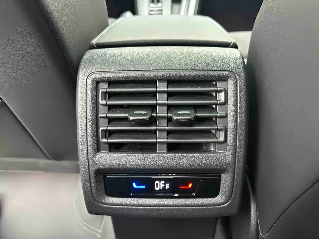 Volkswagen Golf — миниатюра 13