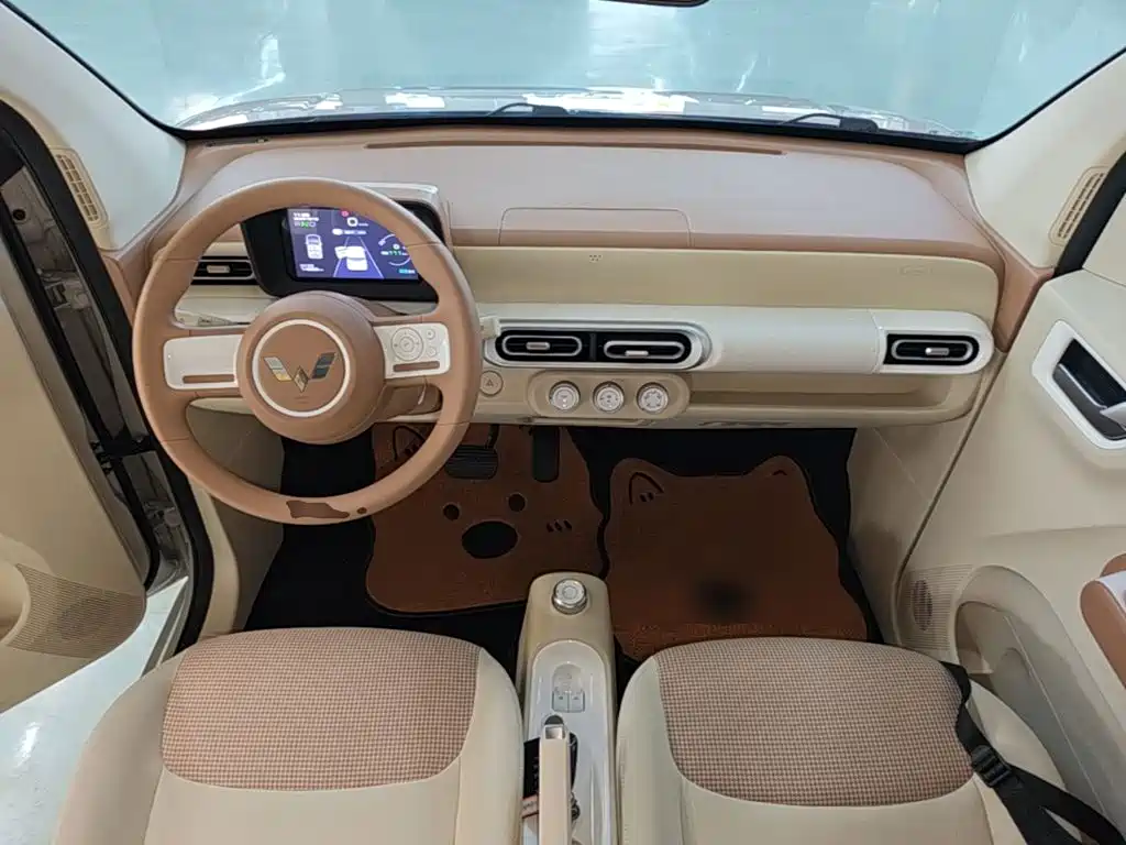 Wuling MINIEV — миниатюра 10