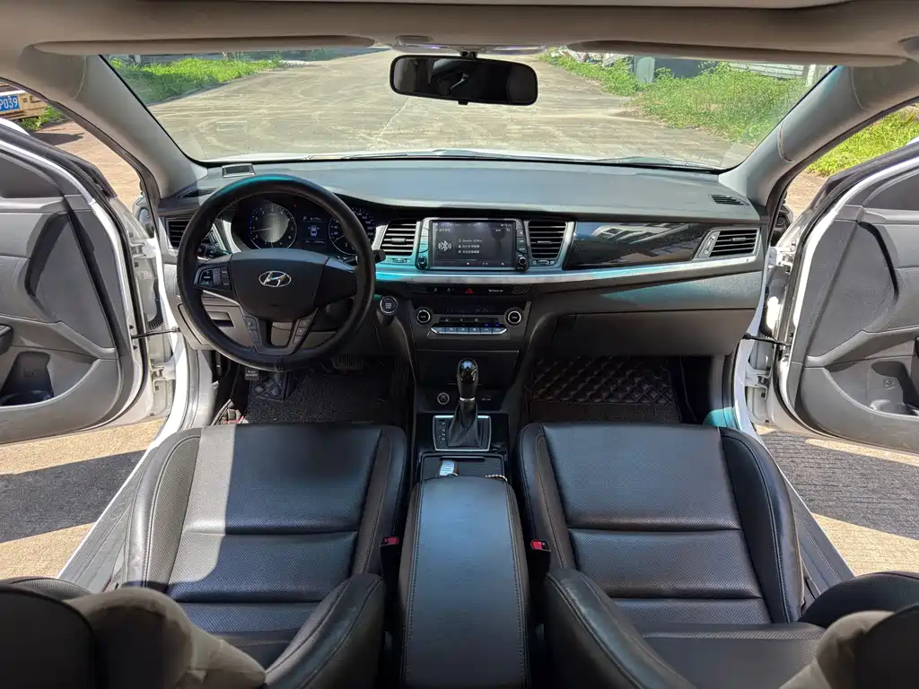 Hyundai Mistra — миниатюра 10
