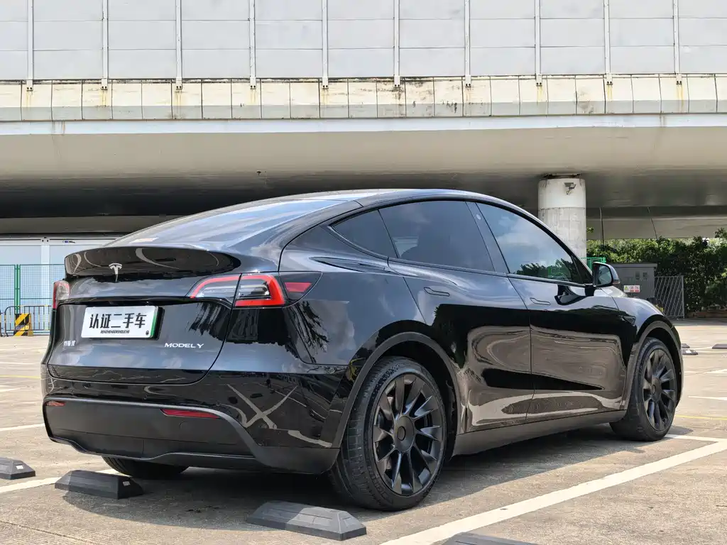 Tesla Model Y — фотографии объявления, Фото 11