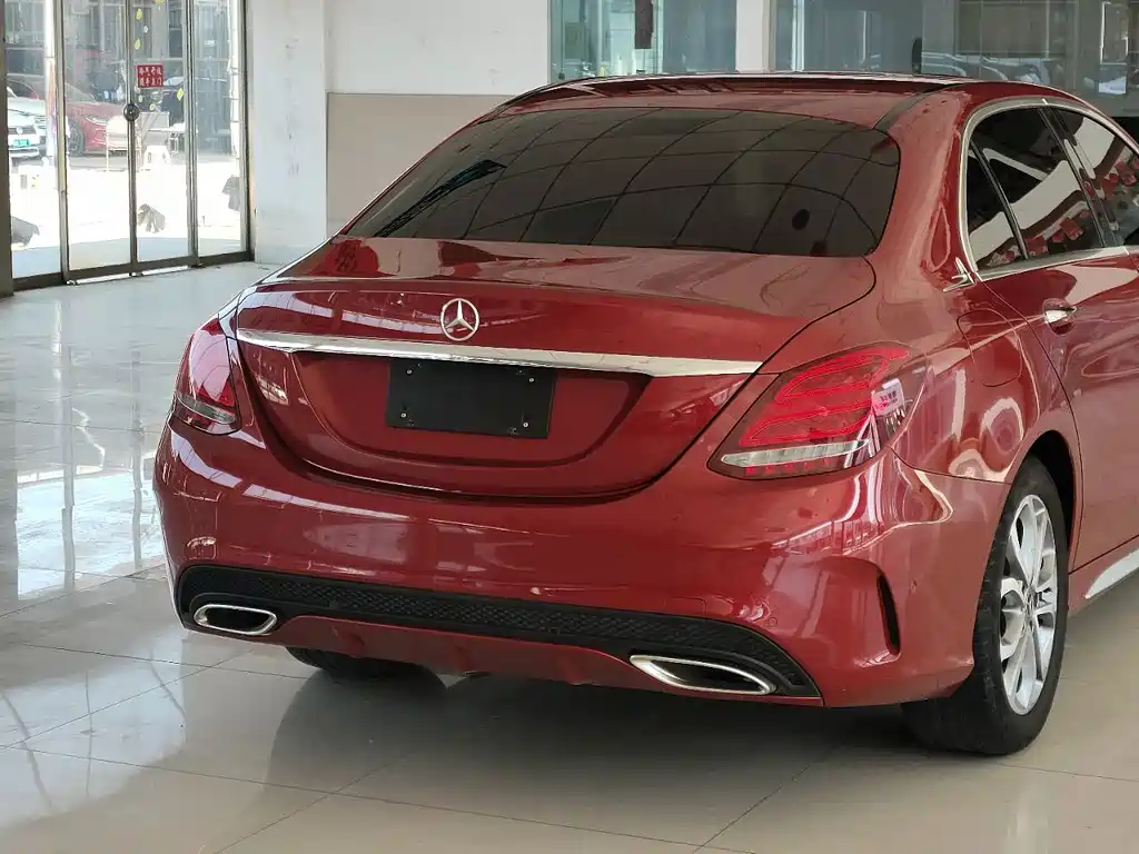 Mercedes-Benz C-Class — миниатюра 8