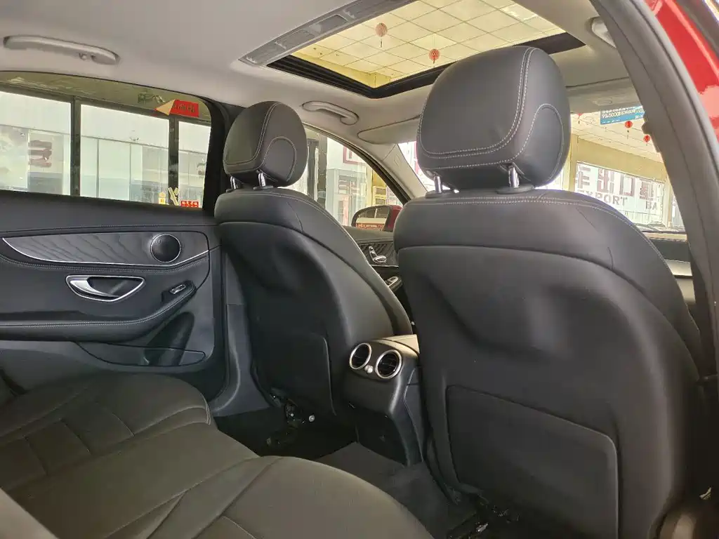 Mercedes-Benz C-Class — миниатюра 21