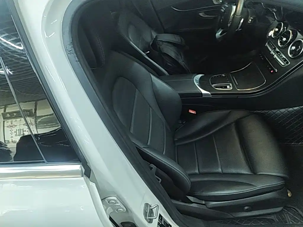 Mercedes-Benz C-Class — миниатюра 25