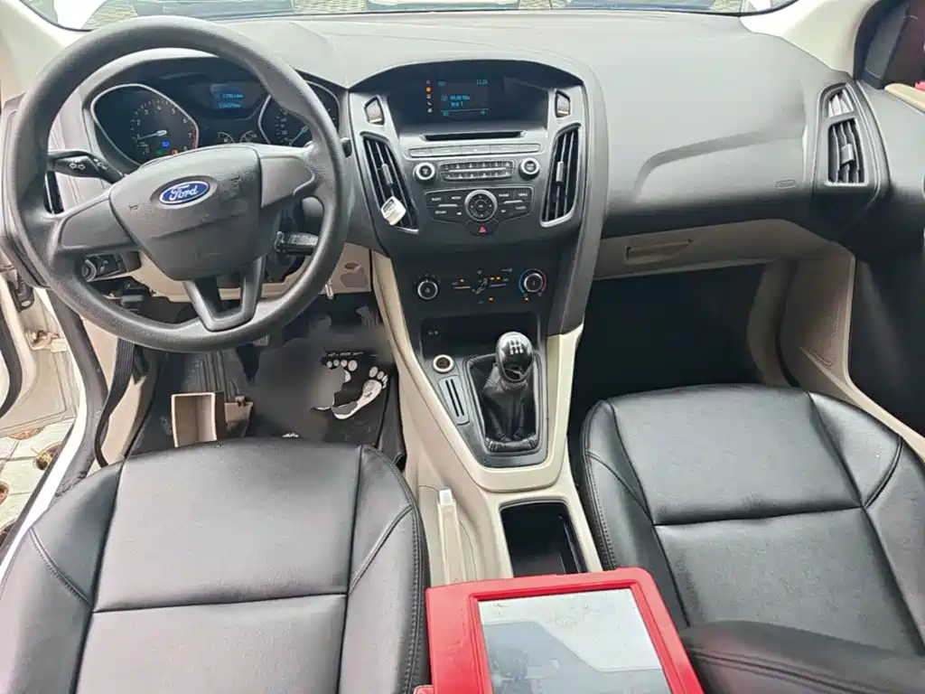 Ford Focus — миниатюра 10