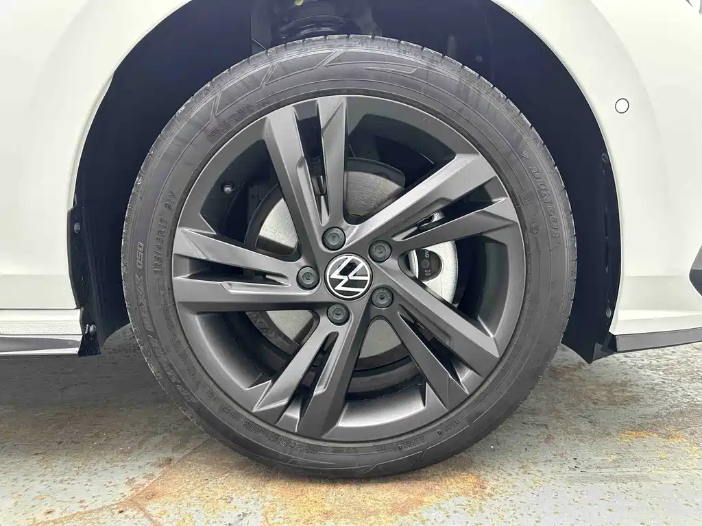 Volkswagen Golf — миниатюра 8