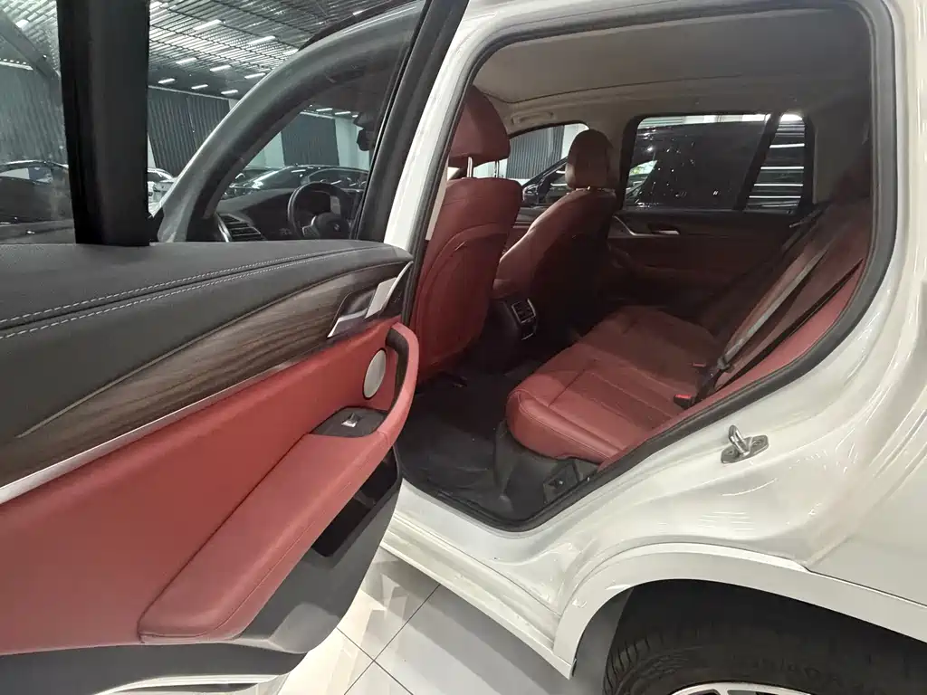 BMW X3 — миниатюра 6