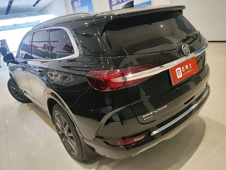 Buick Enclave — миниатюра 6