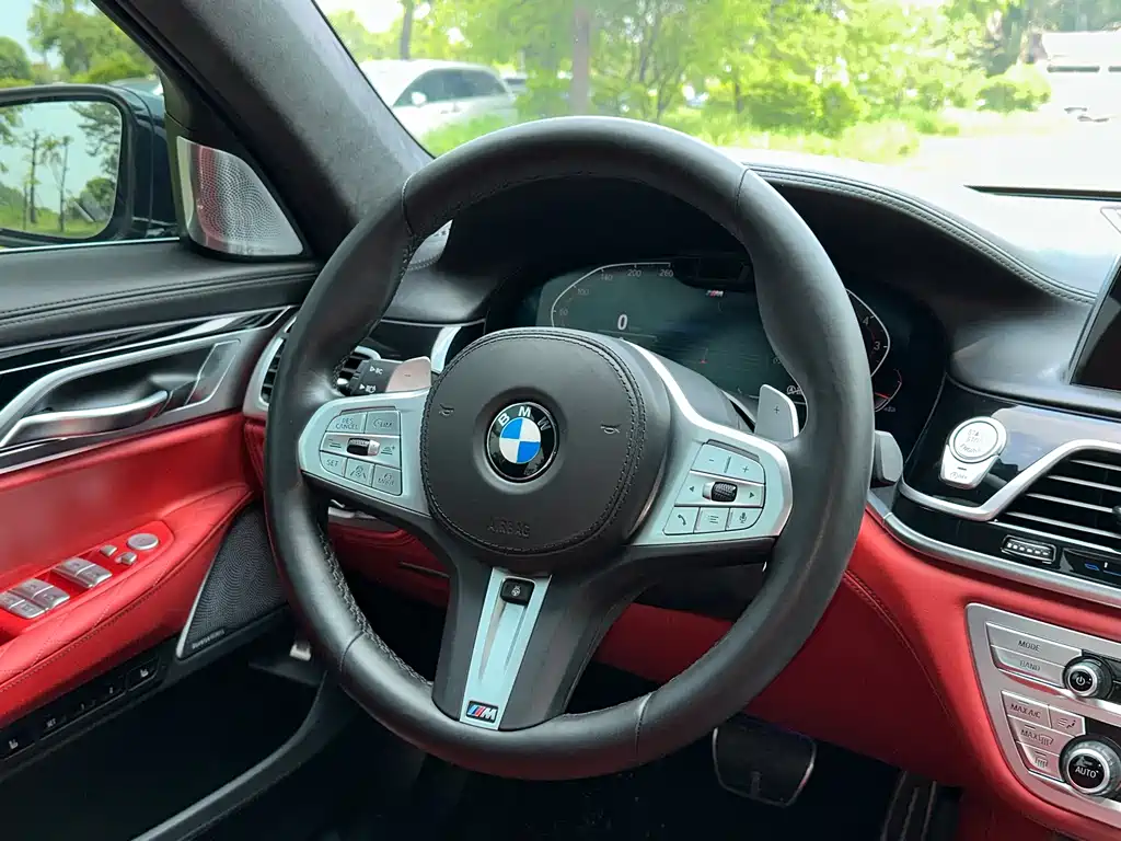 BMW 7 Series — миниатюра 20