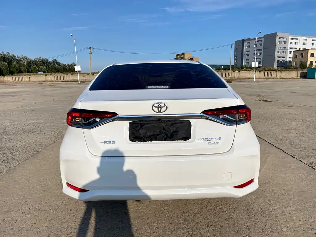 Toyota Corolla — миниатюра 5