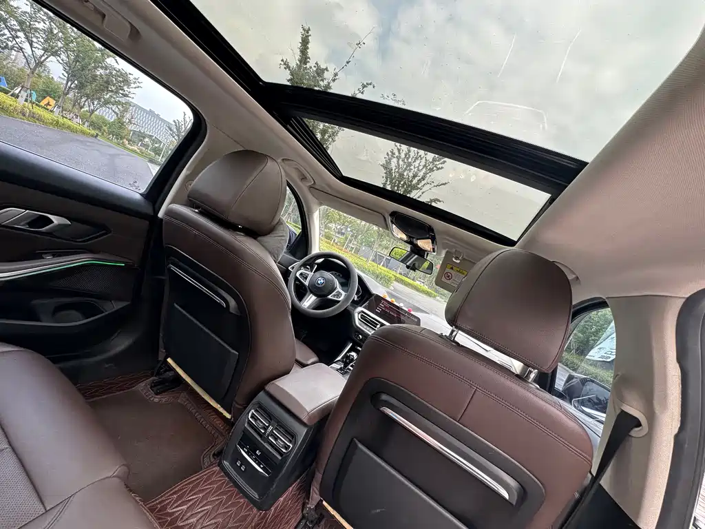 BMW 3 Series — миниатюра 14