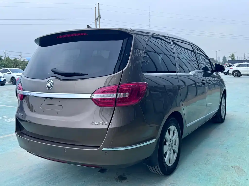 Buick GL8 — миниатюра 7