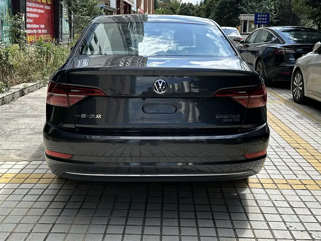 Volkswagen Sagitar — миниатюра 8
