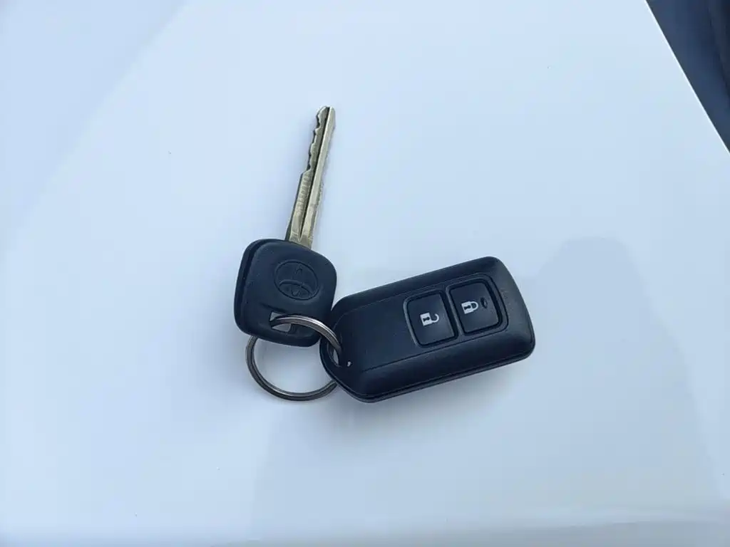 Toyota Yaris L — миниатюра 9