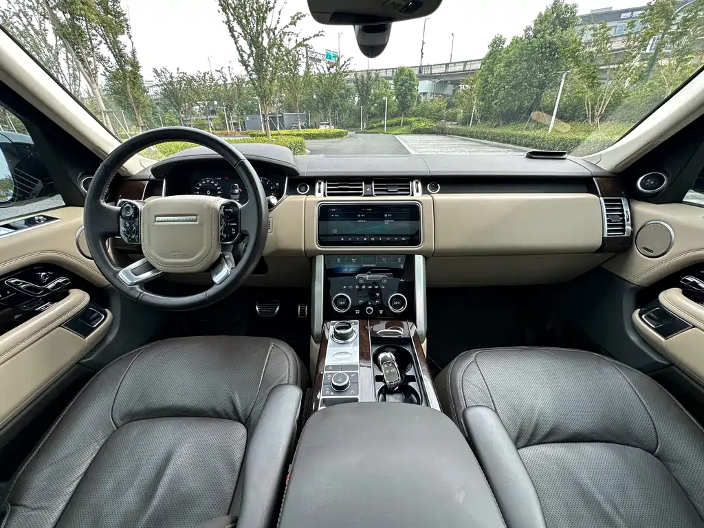Land Rover Range Rover — миниатюра 8