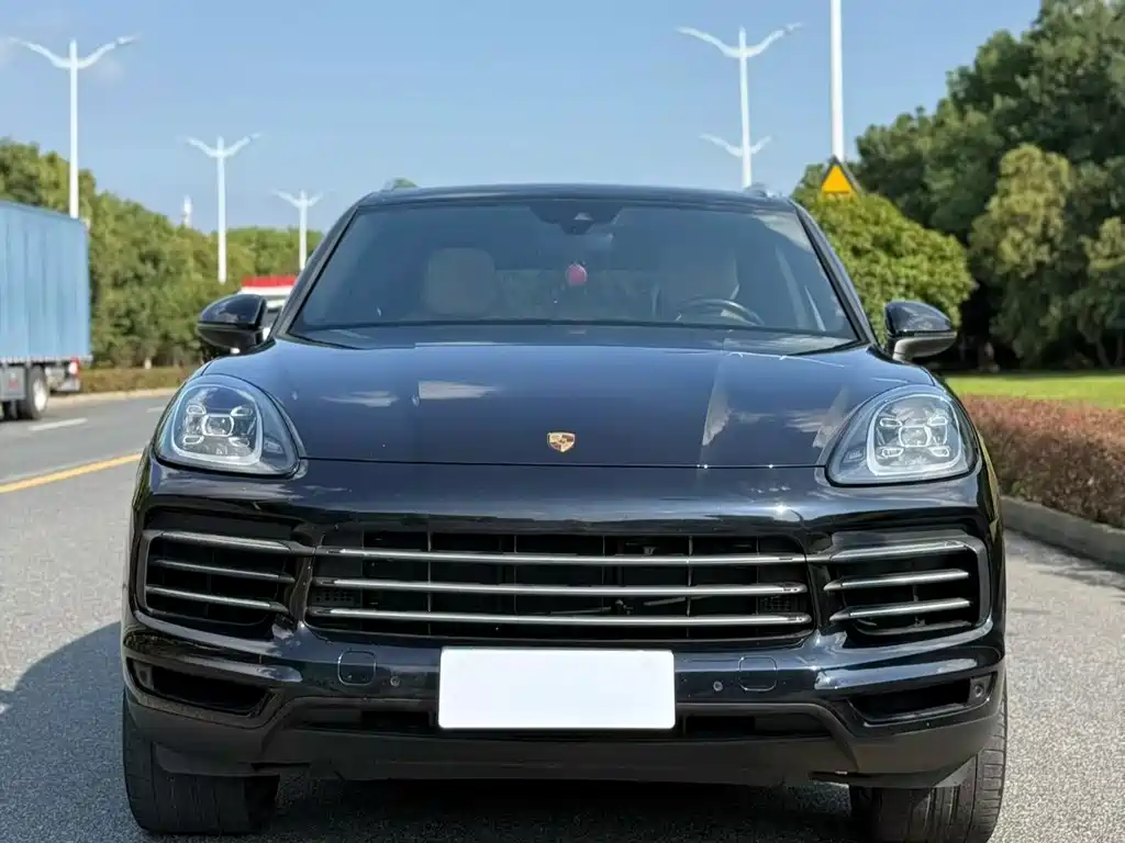 Porsche Cayenne — миниатюра 2