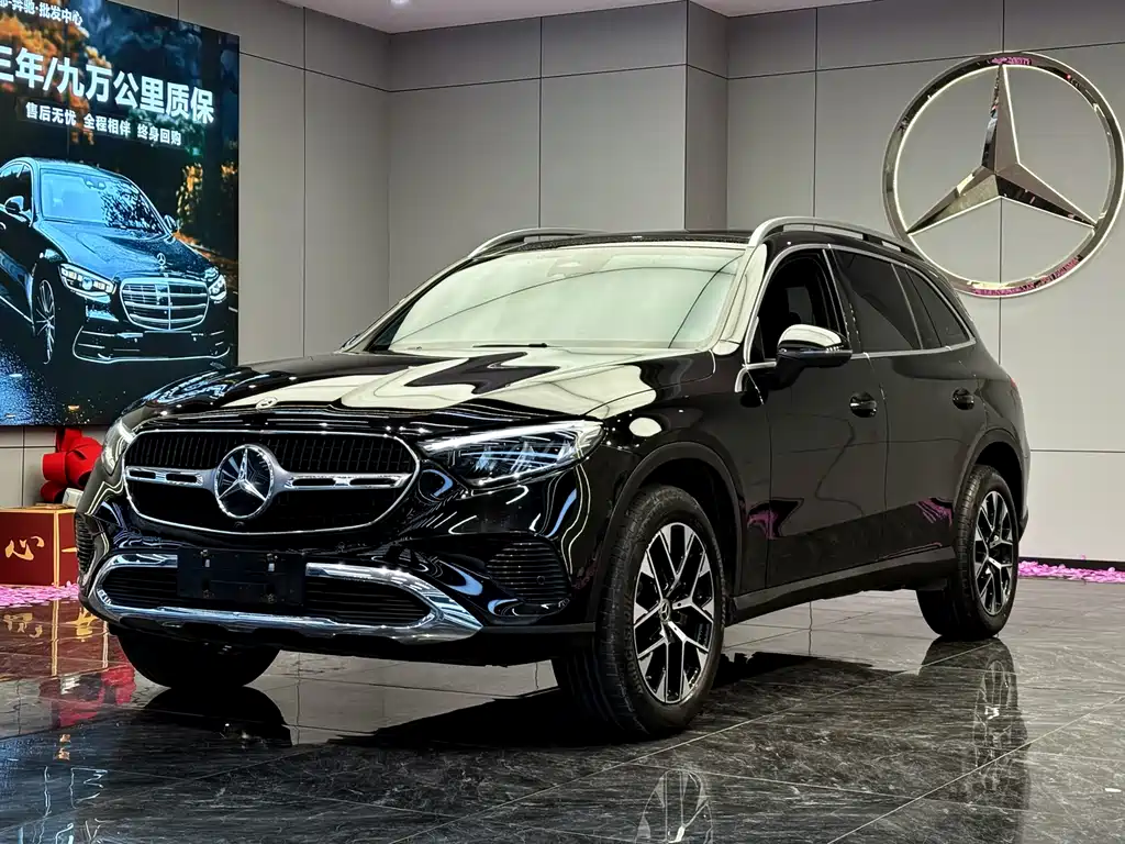 Mercedes-Benz GLC 2023