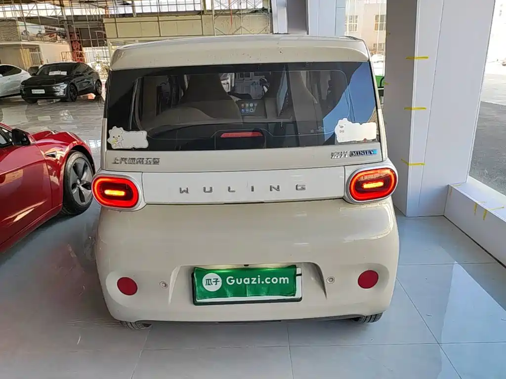 Wuling MINIEV — миниатюра 6