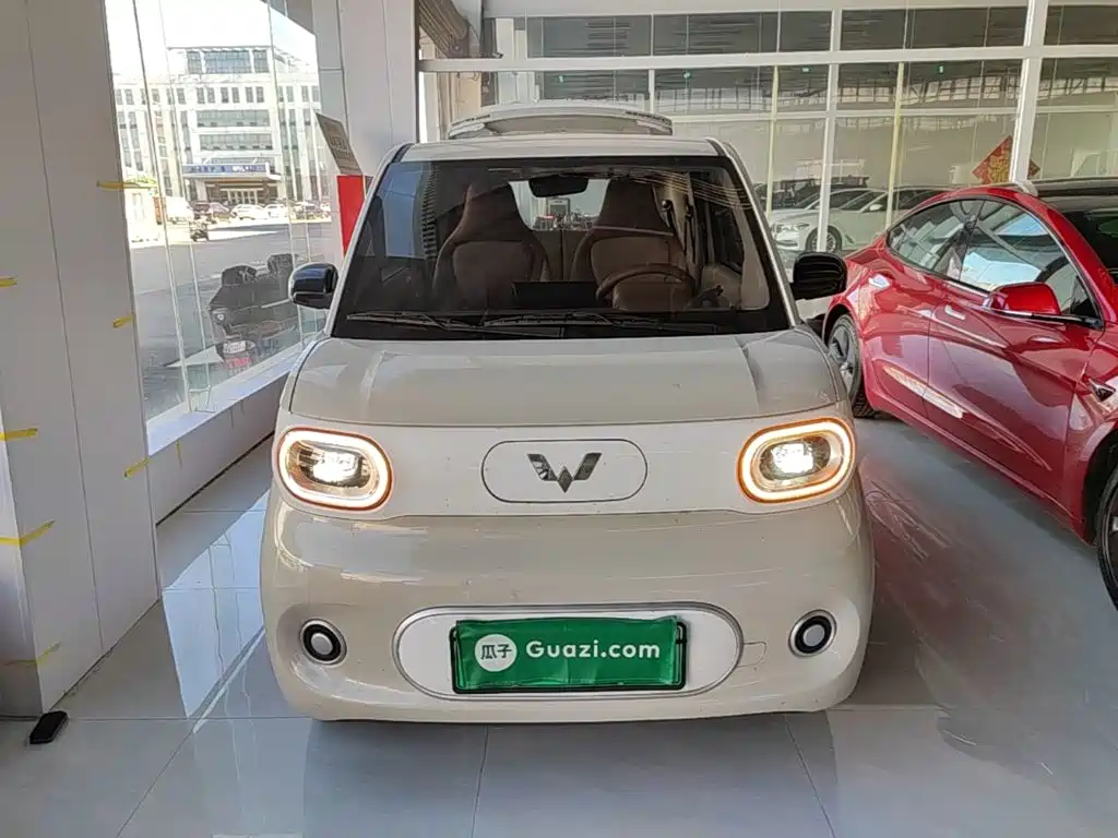 Wuling MINIEV — миниатюра 3